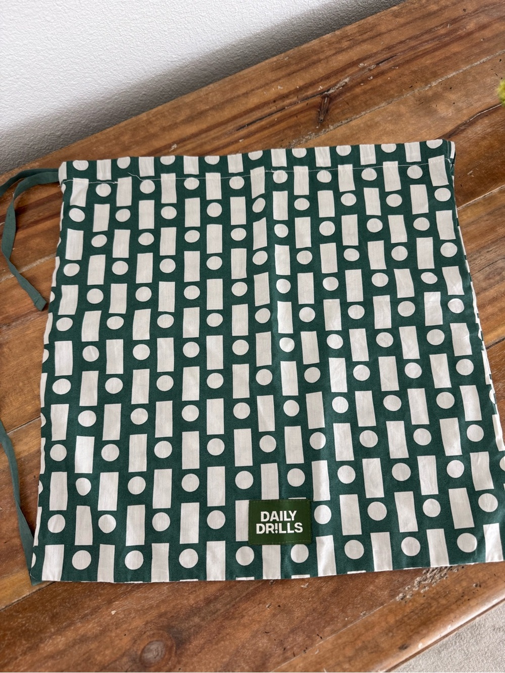 Daily Drills Green and White Geometric Drawstring Pouch